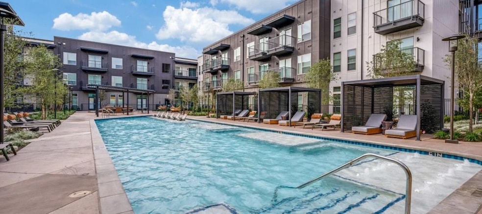 650 E Sycamore St unit 1255, Denton, TX 76201 - photo 1