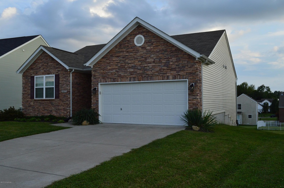 10117 Hornbeam Blvd, Louisville, KY 40228 - photo 1