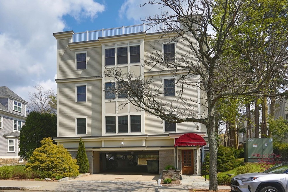 121 Centre St unit 201, Brookline, MA 02446 - photo 1