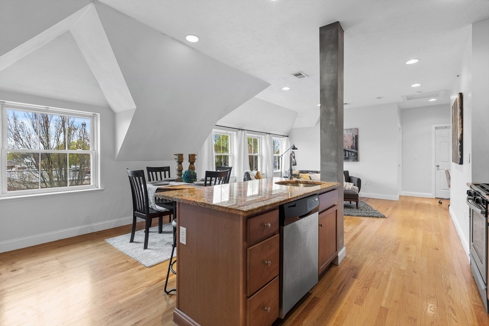 317 Main St unit 7, Wakefield, MA 01880 - photo 1