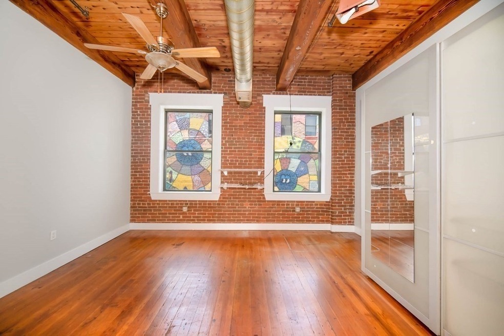 49 Munroe St unit 303, Lynn, MA 01901 - photo 1