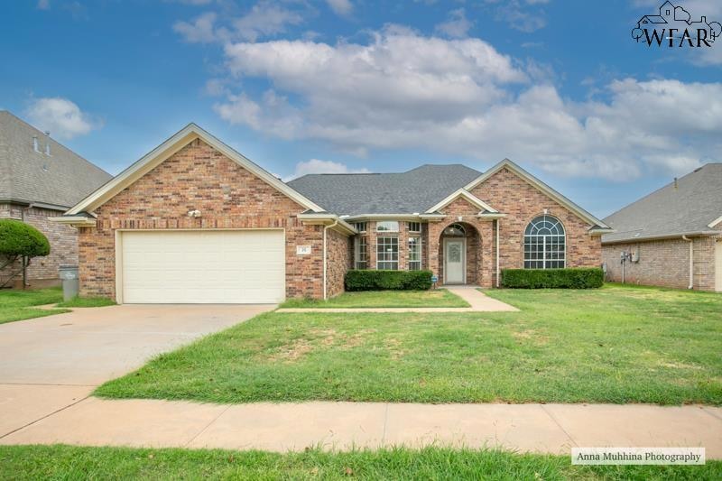 8 St Andrews Ct, Wichita Falls, TX 76309 - photo 1