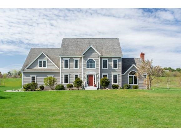 19 Spruce Ln, Stratham, NH 03885 - photo 1