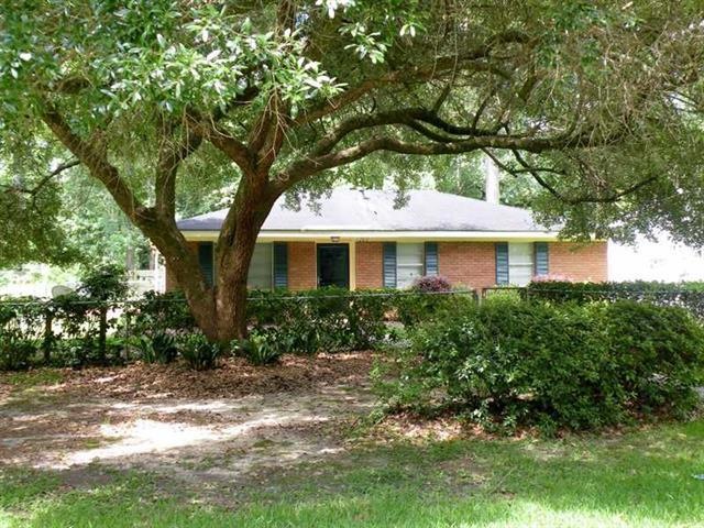 1203 W 18th Ave, Covington, LA 70433 - photo 1