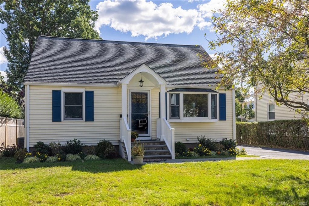 32 Baxter Dr, Norwalk, CT 06854 - photo 1