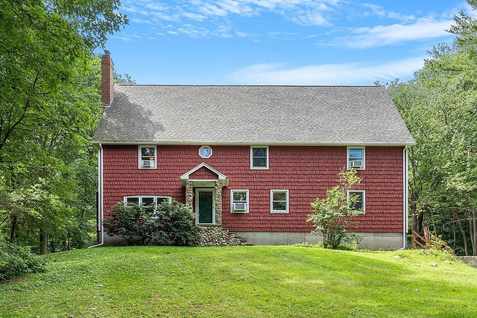 166 N Shore Rd, Derry, NH 03038 - photo 1