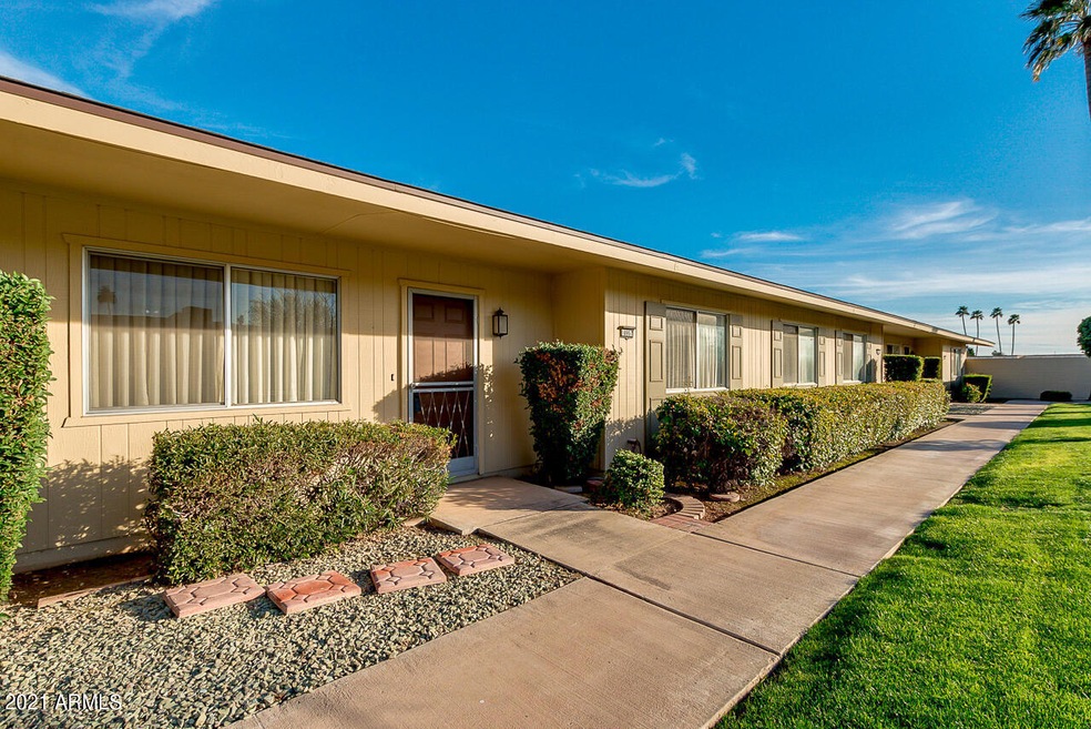 10957 W Santa fe Dr, Sun City, AZ 85351 - photo 1