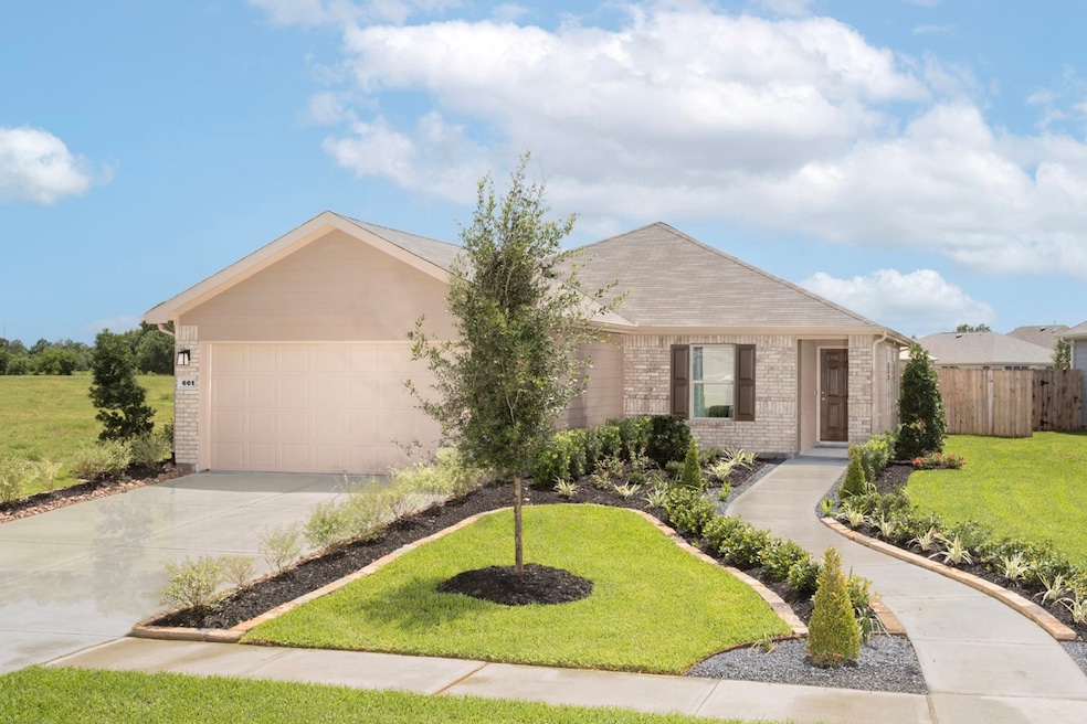 Welcome home to 661 Imperial Loop located in Imper