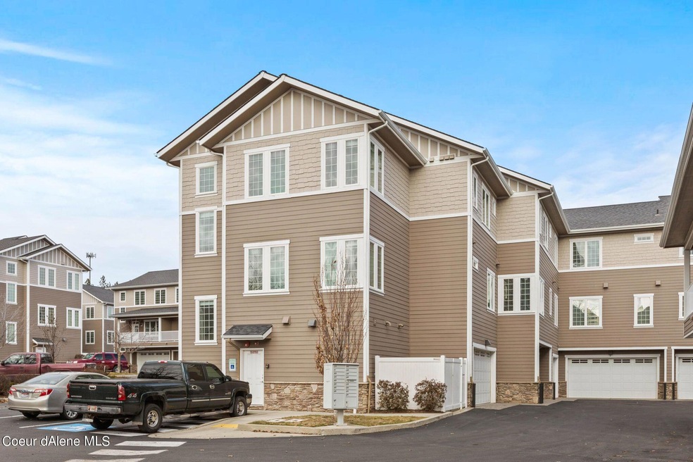 4457 Greenchain Loop unit 3, Coeur D Alene, ID 83814 - photo 1