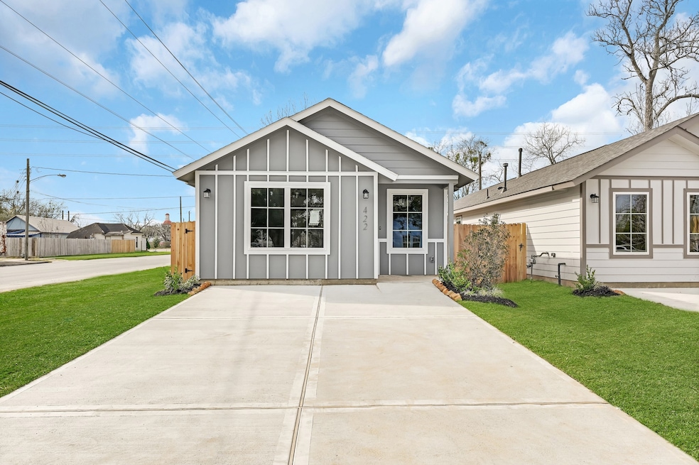 422 3rd St, Rosenberg, TX 77471 - photo 1