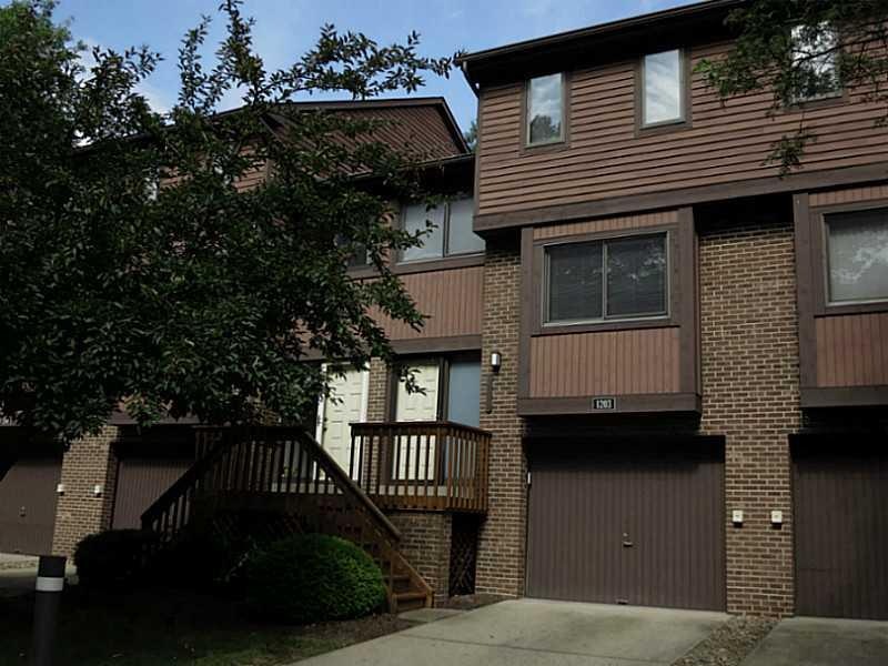 Exterior Front. This perfectly maintained townhous