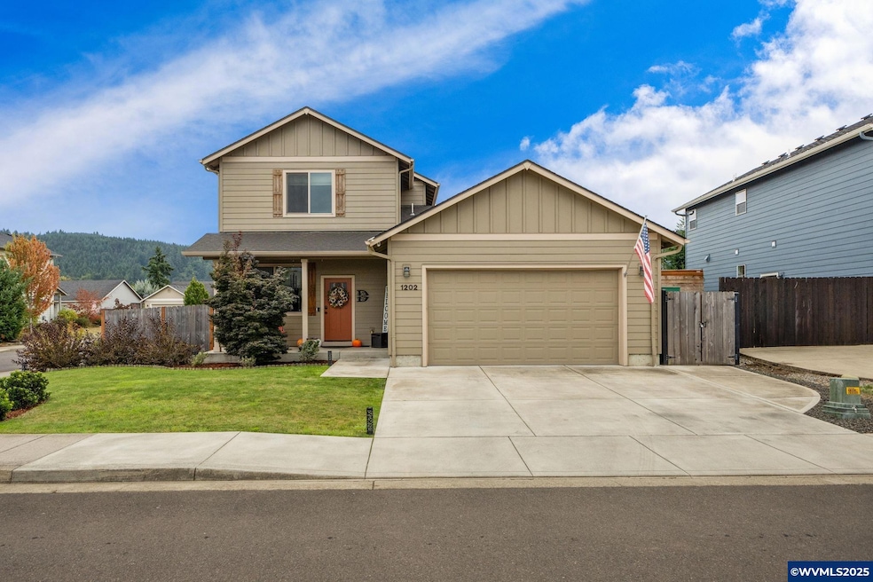 1202 Albatross Ct, Sweet Home, OR 97386 - photo 1