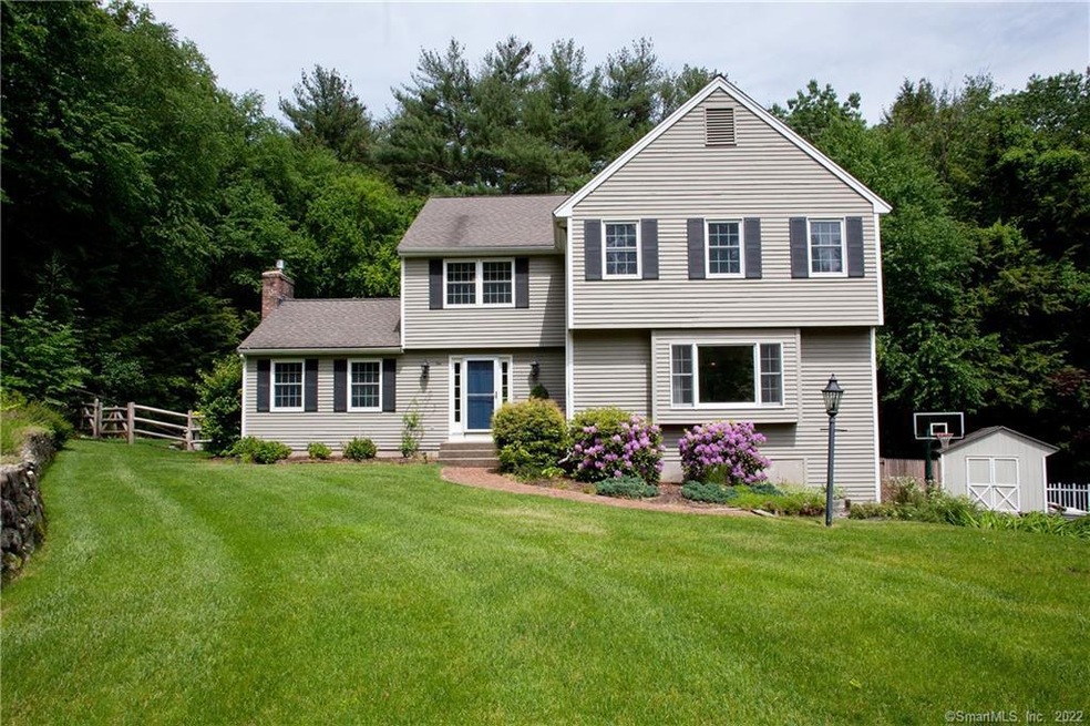 10 Browngate Ln, Simsbury, CT 06070 - photo 1