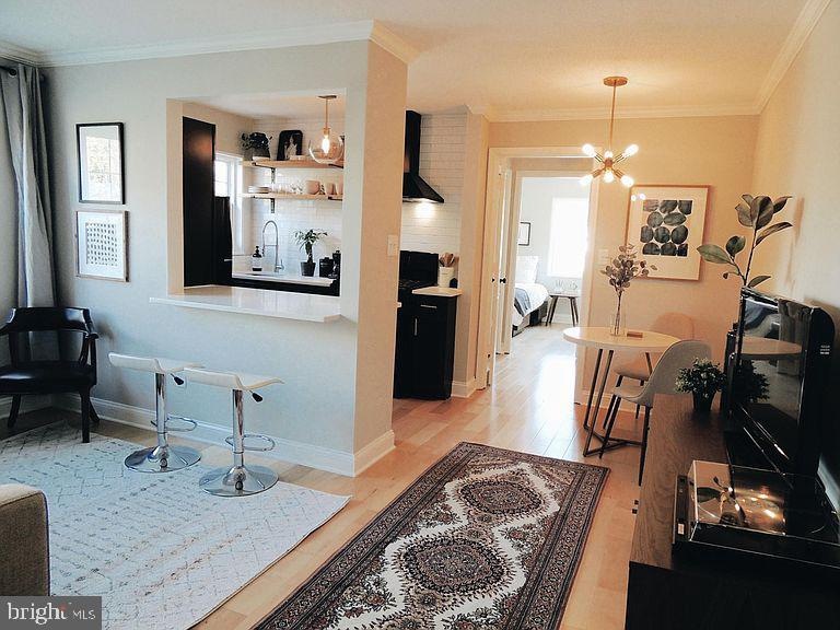 2237 Farrington Ave unit 201, Alexandria, VA 22303 - photo 1