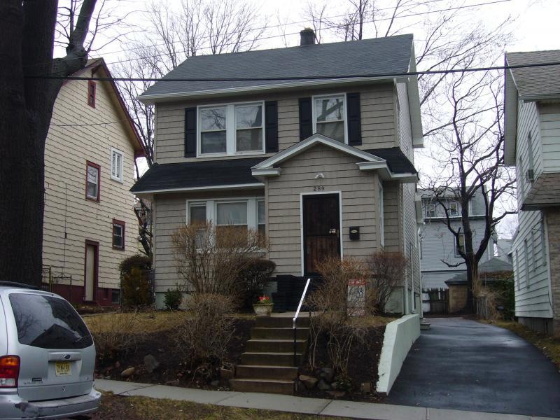 289 Vassar Ave, Newark, NJ 07112 - photo 1