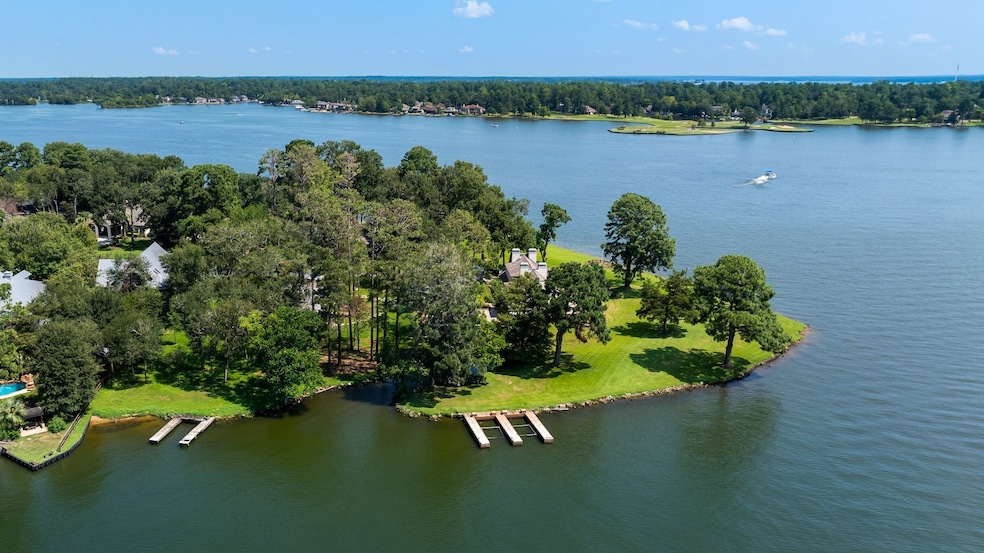 For Sale $1,125,000 • Co-Listing Agent