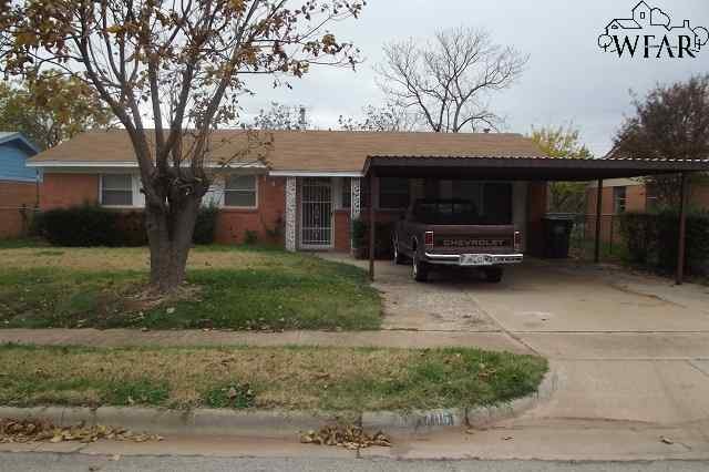 2 bedrooms, 1 bath, 2 living areas. Can easily be 