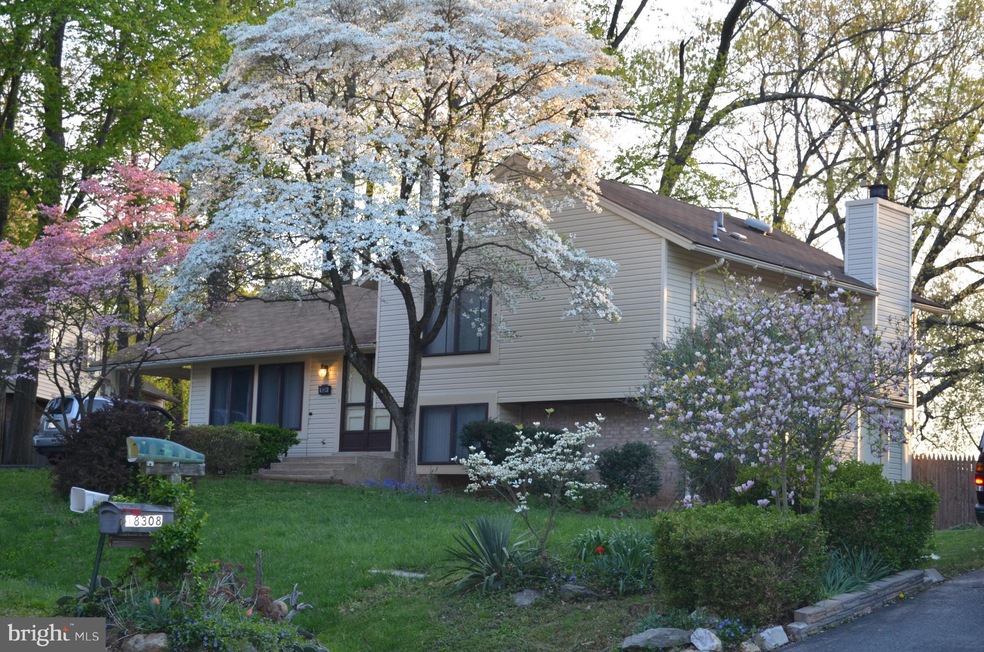 18304 Dutchess Dr, Olney, MD 20832 - photo 1