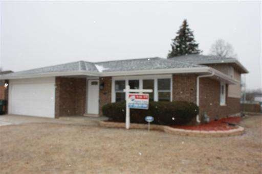 18036 Olympia Dr, Country Club Hills, IL 60478 - photo 1