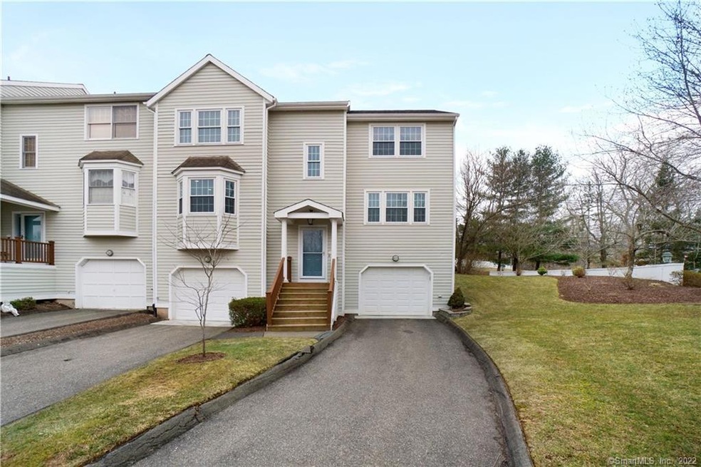 1 Munson Dr unit 5, Wallingford, CT 06492 - photo 1