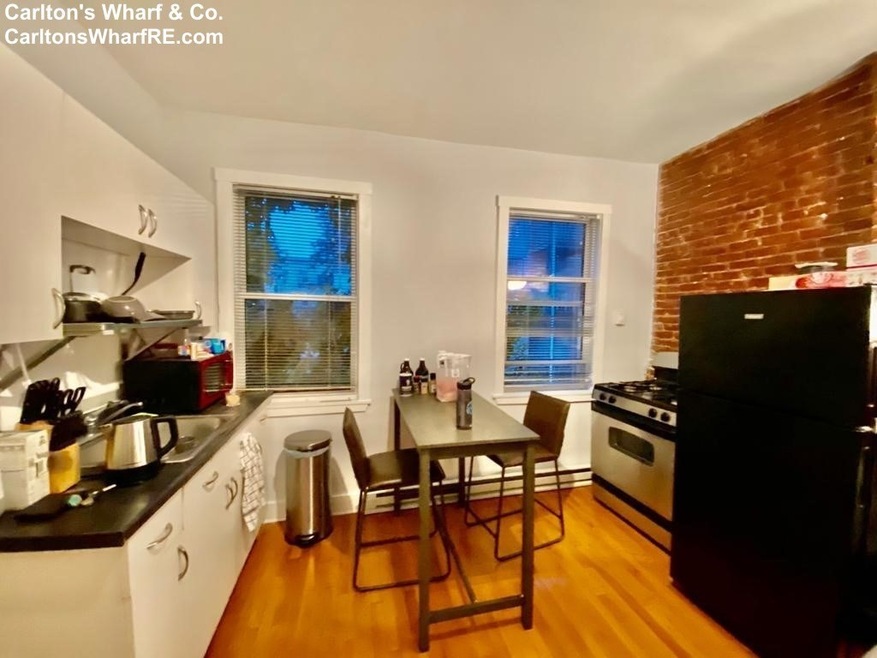 4 Wilbur Ct unit 2, Boston, MA 02128 - photo 1