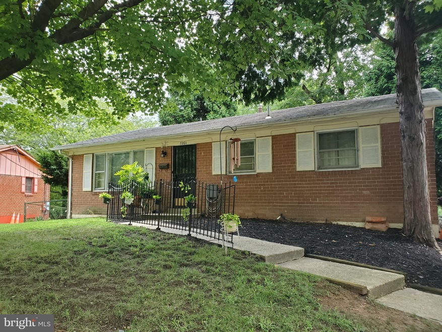 7201 Hastings Dr, Capitol Heights, MD 20743 - photo 1