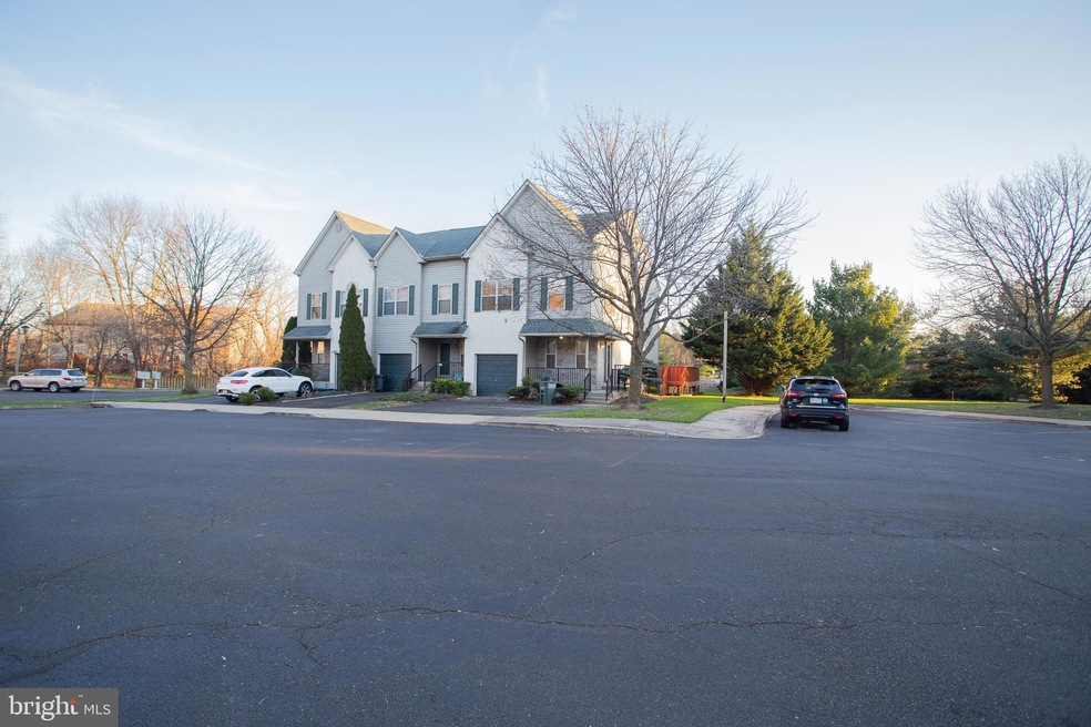 132 Altimari Ct, Southampton, PA 18966 - photo 1