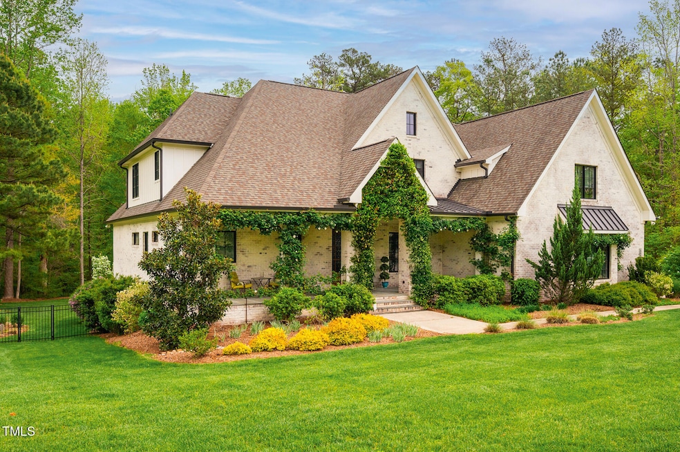 Sold $1,830,000 • Co-Listing Agent