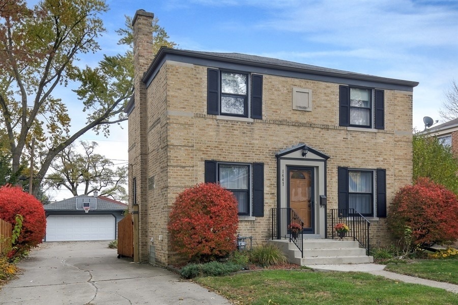 1447 Bristol Ave, Westchester, IL 60154 - photo 1