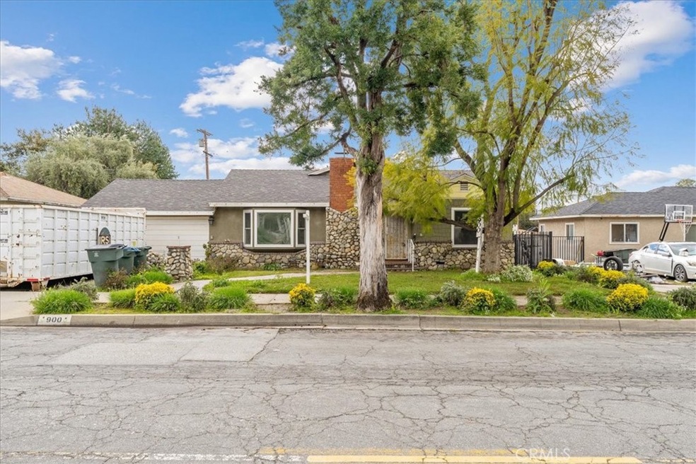 Sold $910,000 • Co-Listing Agent