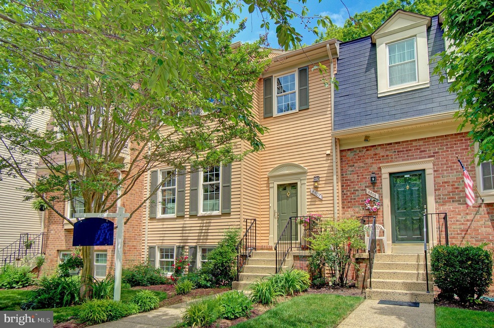 6807 Wild Rose Ct, Springfield, VA 22152 - photo 1