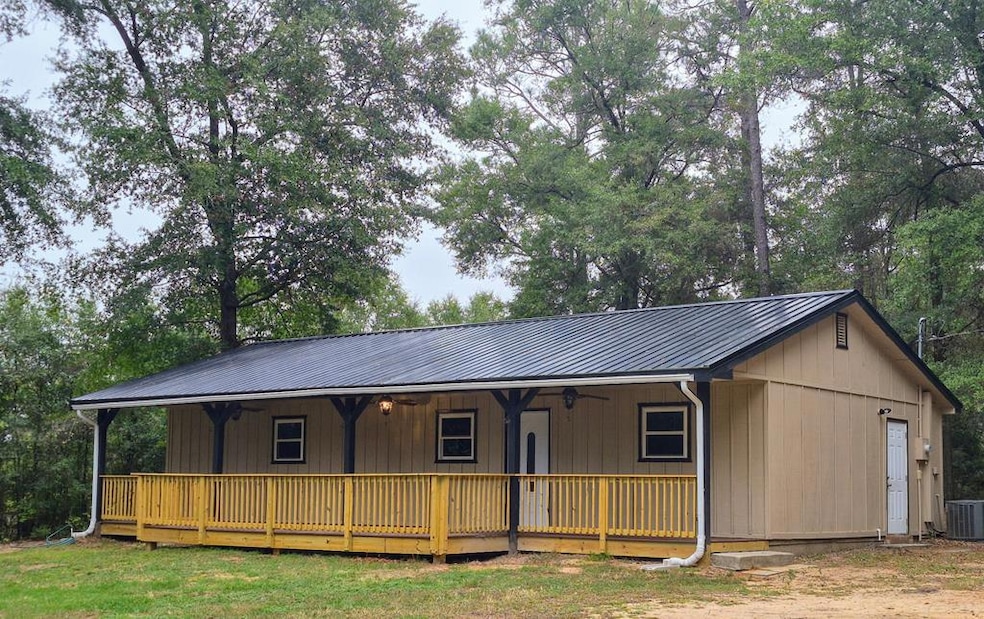 17064 U S 84, Newton, AL 36352 - photo 1