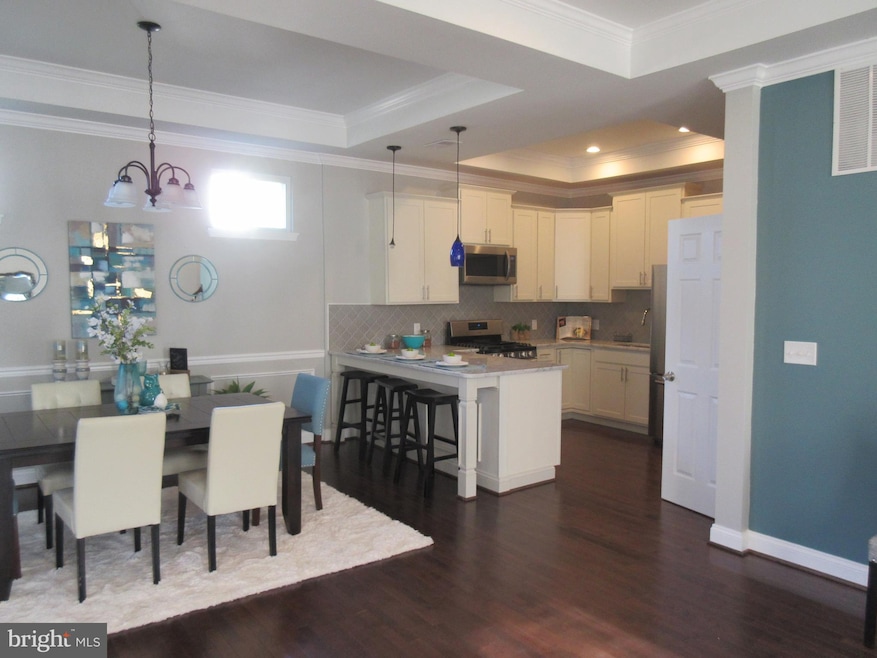 4501 Forest View Ave, Baltimore, MD 21206 - photo 1