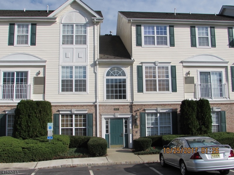 75 Limerick Ln unit 75, Phillipsburg, NJ 08865 - photo 1