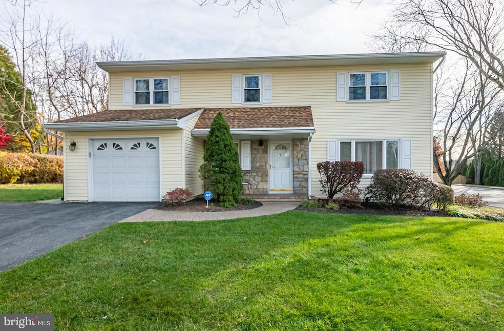 For Sale $435,000 • Co-Listing Agent