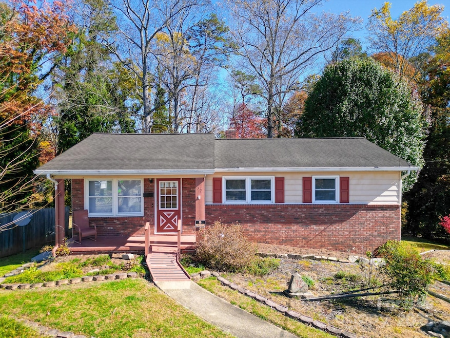 Under Contract $400,000