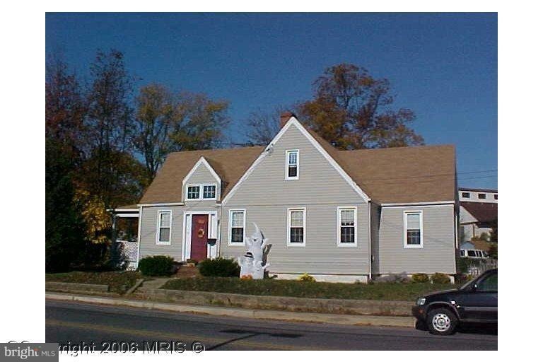 828 Chesapeake Ave, Annapolis, MD 21403 - photo 1