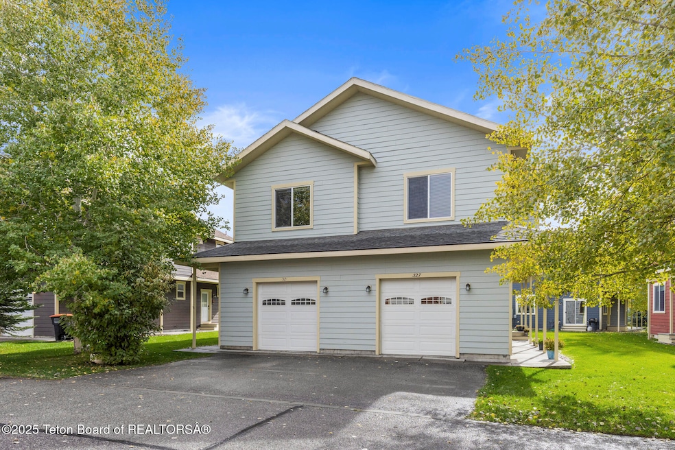 321 Forest View Dr, Driggs, ID 83422 - photo 1