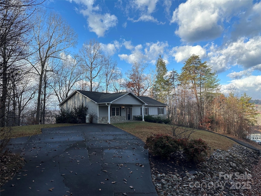 89 Bobcat Path, Marion, NC 28752 - photo 1