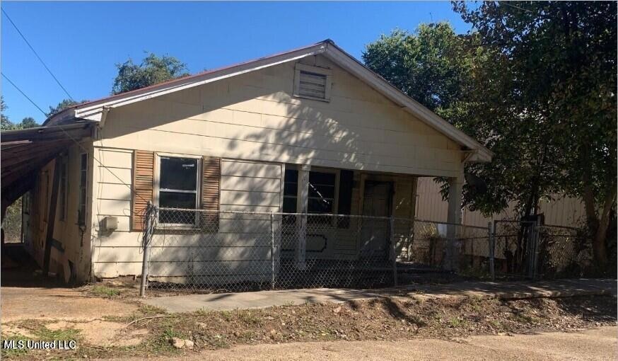 42 Claiborne St, Natchez, MS 39120 - photo 1