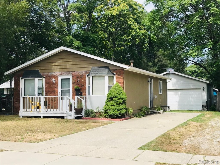 1025 Cedar pic.JPG