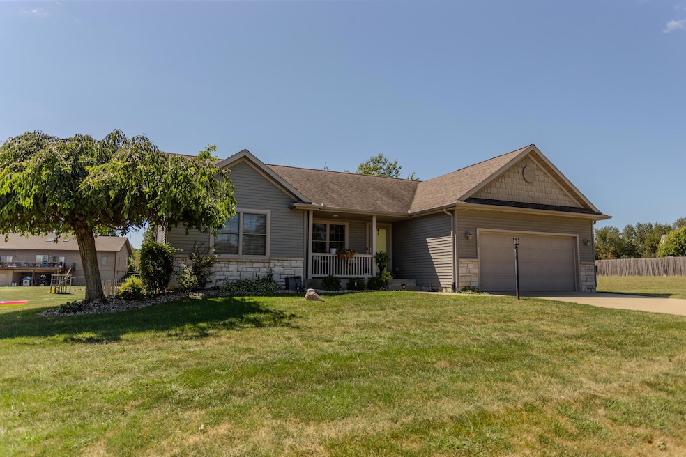 4232 Spring Haven Dr, La Porte, IN 46350 - photo 1