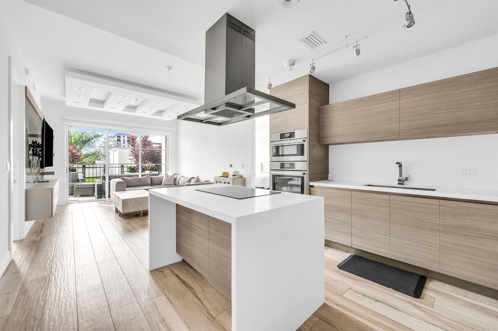 Tower 155 unit 418, Boca Raton, FL 33432 - photo 1