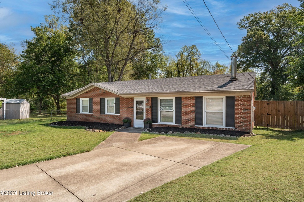 2-web-or-mls-7507-hallmark-dr