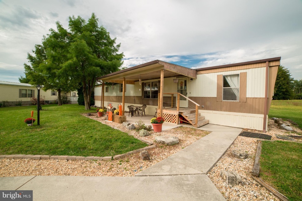 339 Pegram St, Gettysburg, PA 17325 - photo 1