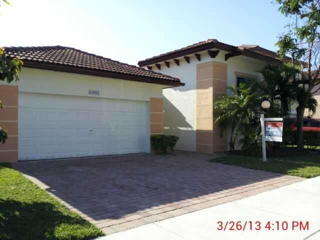 22882 SW 113th Ct, Miami, FL 33170 - photo 1