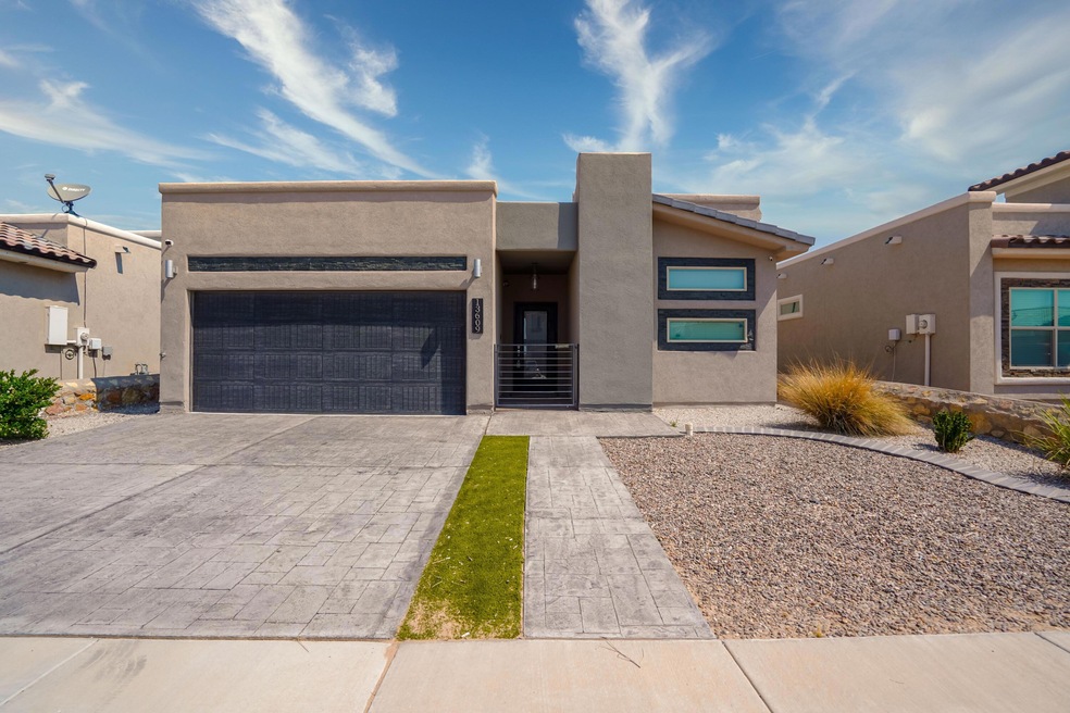 13609 Bradford St, Horizon City, TX 79928 - photo 1