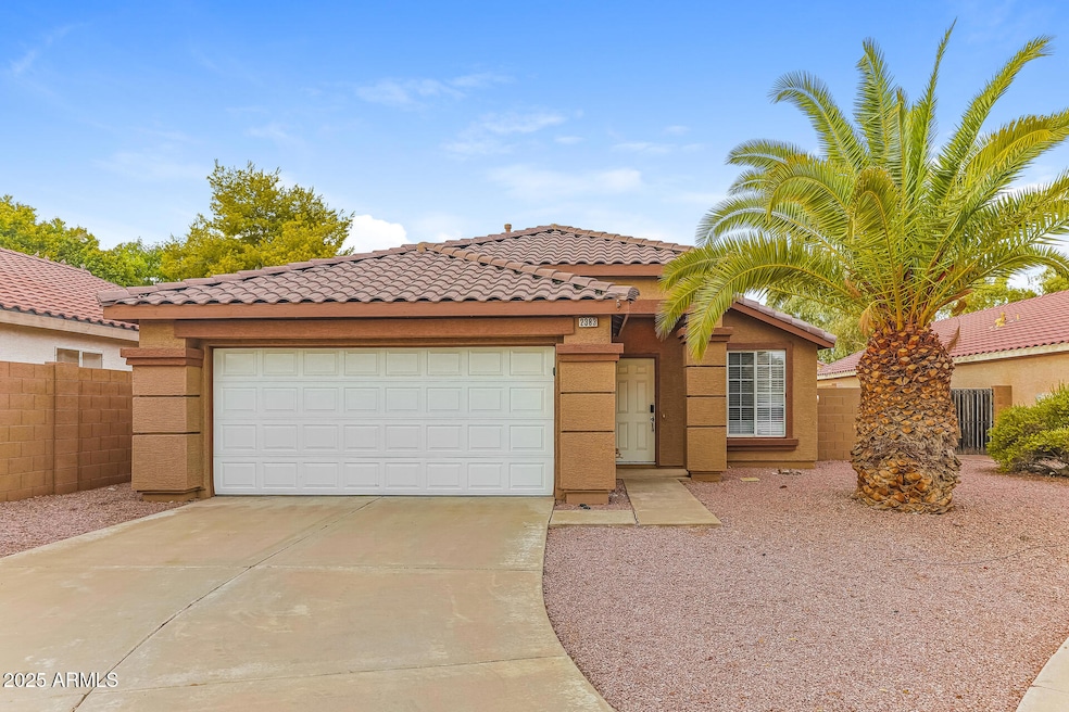 000-photo-front-view-13919587