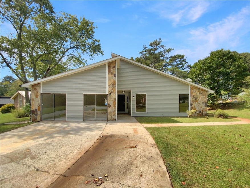 8847 Wellston Ct, Jonesboro, GA 30238 - photo 1