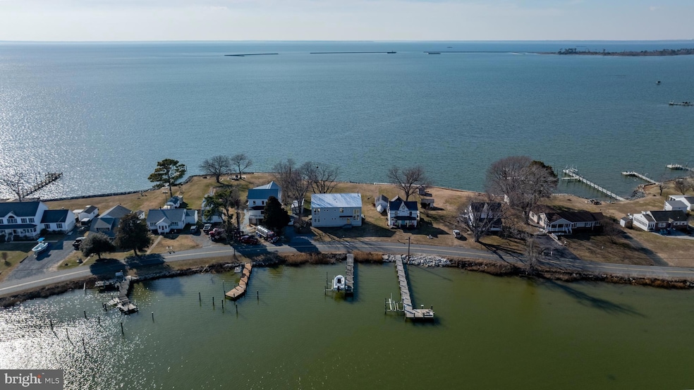 For Sale $825,000 • Co-Listing Agent